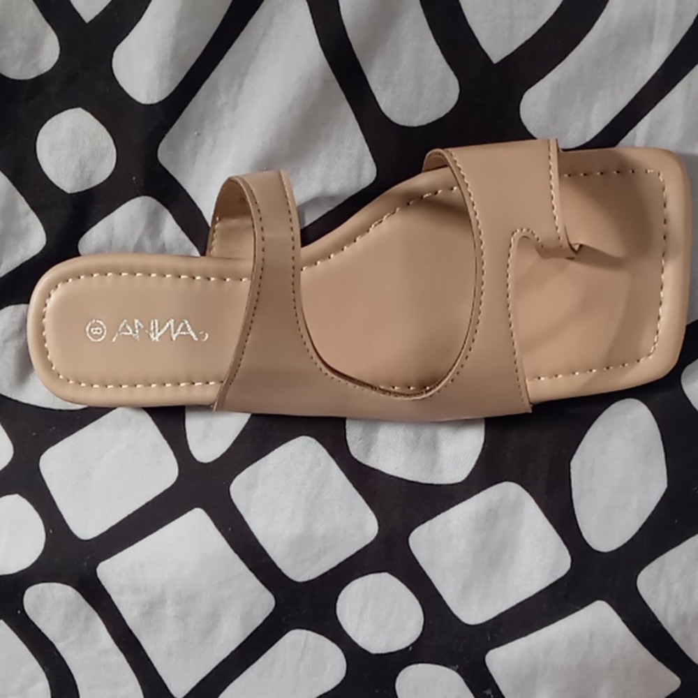 🆕 LAVINA NUDE TOE SANDALS - Picture 8 of 9
